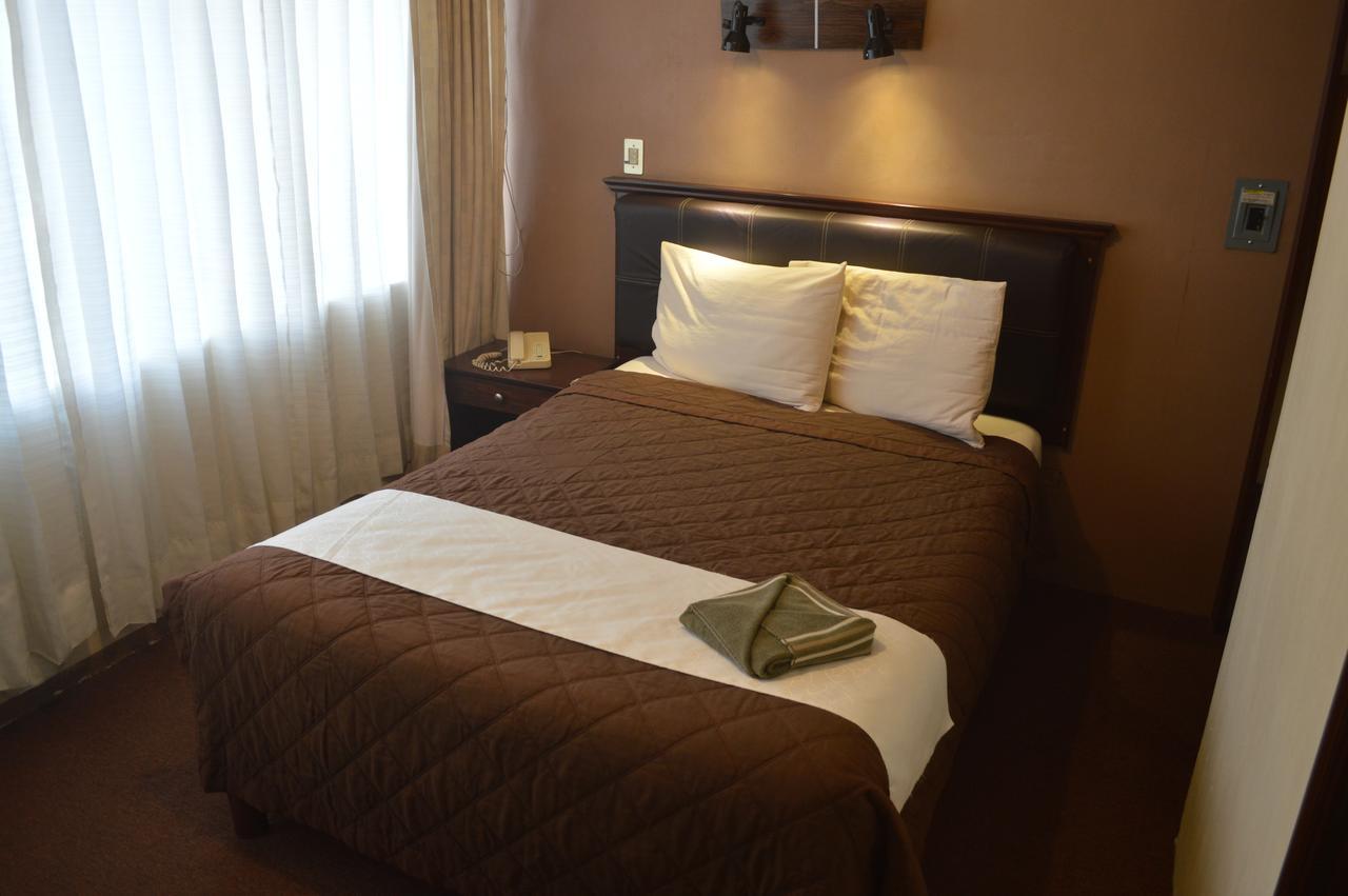 Hotel Flamingo Kristal Irapuato Exterior foto